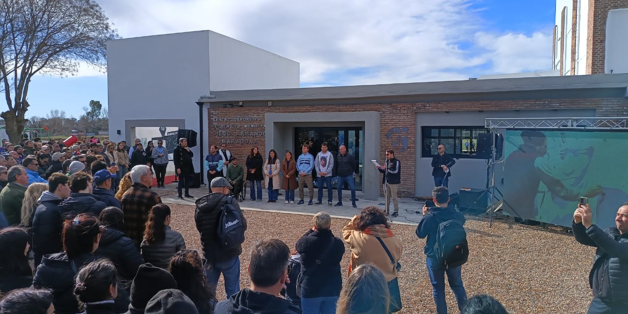 Inauguraron el Centro Deportivo y Recreativo Municipal 